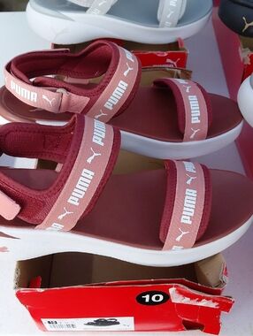 New With Tag Puma Women's Sport Sandals Size 9